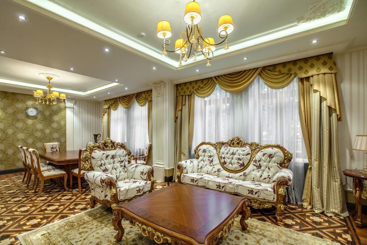 Vip Apartments Dipservice Hall Minsk Exterior photo